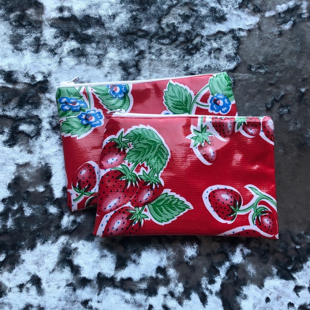 Strawberry vinyl cosmetic bag w zipper
